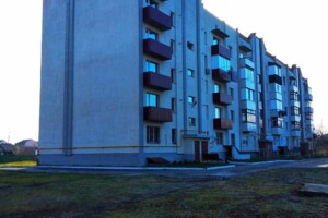 Продажа двухкомнатной квартиры в Золотоноше, на ул. Івана Франка 1Б, фото 2
