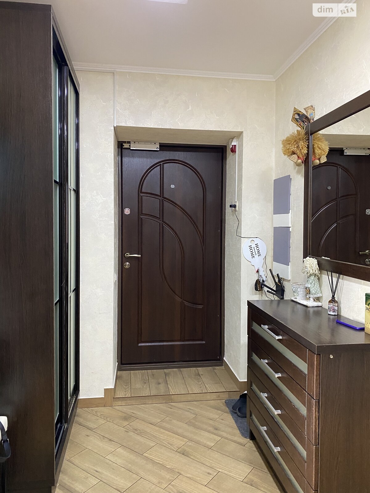 Продаж двокімнатної квартири в Зубрі, на вул. Богдана Хмельницького, фото 1 Продаж двокімнатної квартири в Зубрі, на вул. Богдана Хмельницького, фото 1