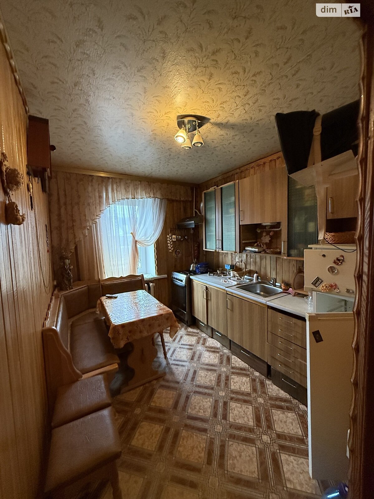 Продаж трикімнатної квартири в Звягелі, на вул. Шевченка, фото 1 Продаж трикімнатної квартири в Звягелі, на вул. Шевченка, фото 1