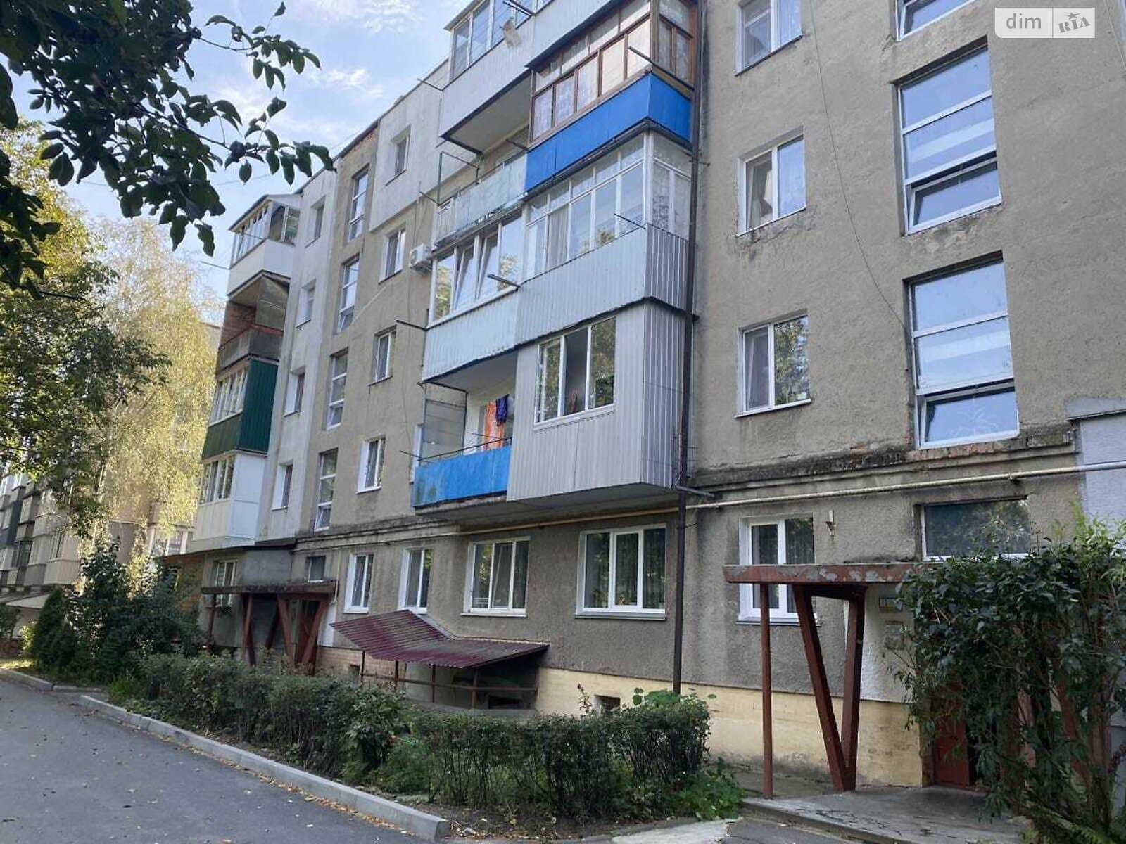 Продажа трехкомнатной квартиры в Звягеле, на ул. Романа Шухевича 16, кв. 18, район Звягель фото 1