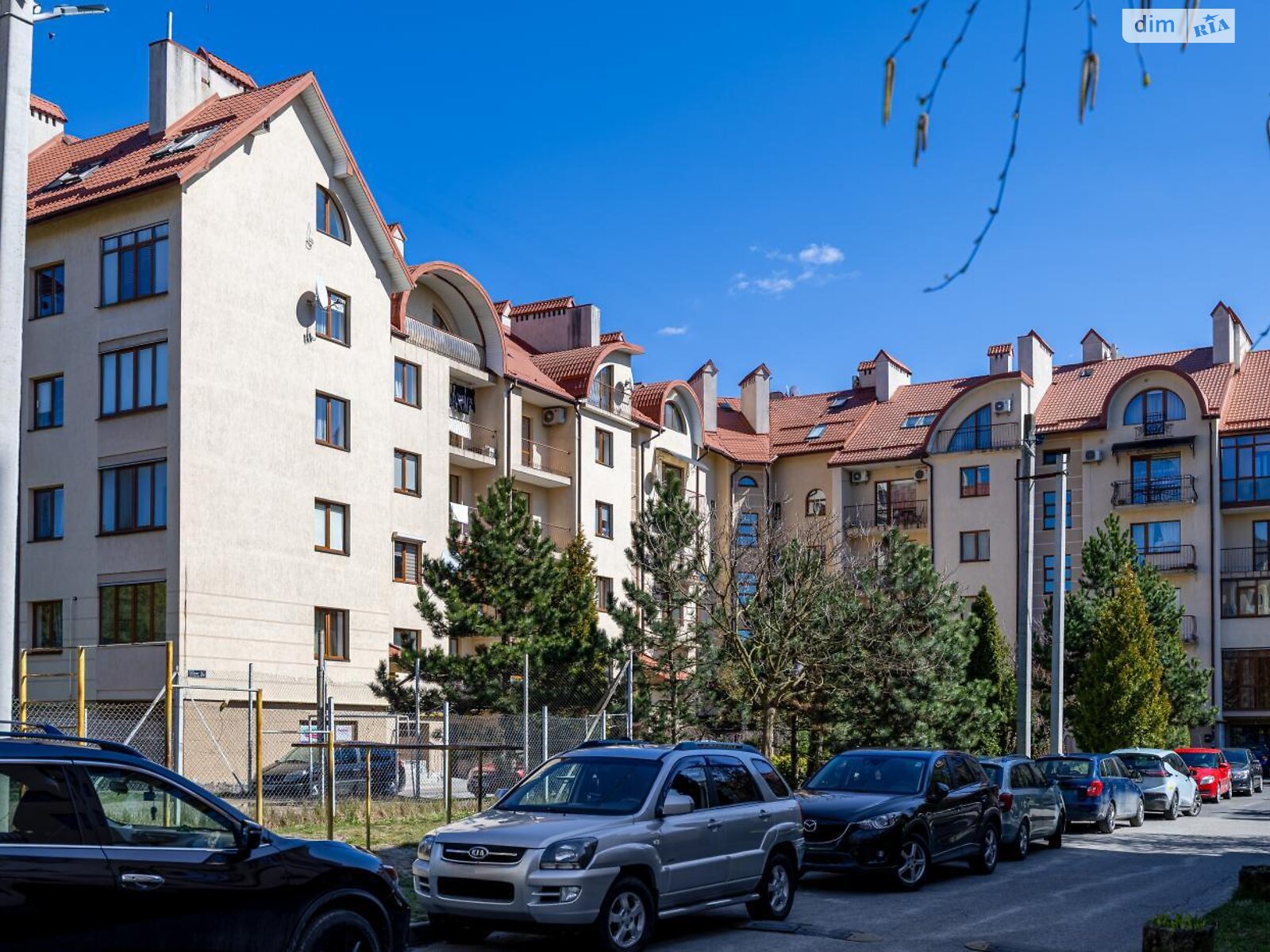 Продаж трикімнатної квартири в Зимна Вода, на вул. Тичини 2Б, фото 1 Продаж трикімнатної квартири в Зимна Вода, на вул. Тичини 2Б, фото 1