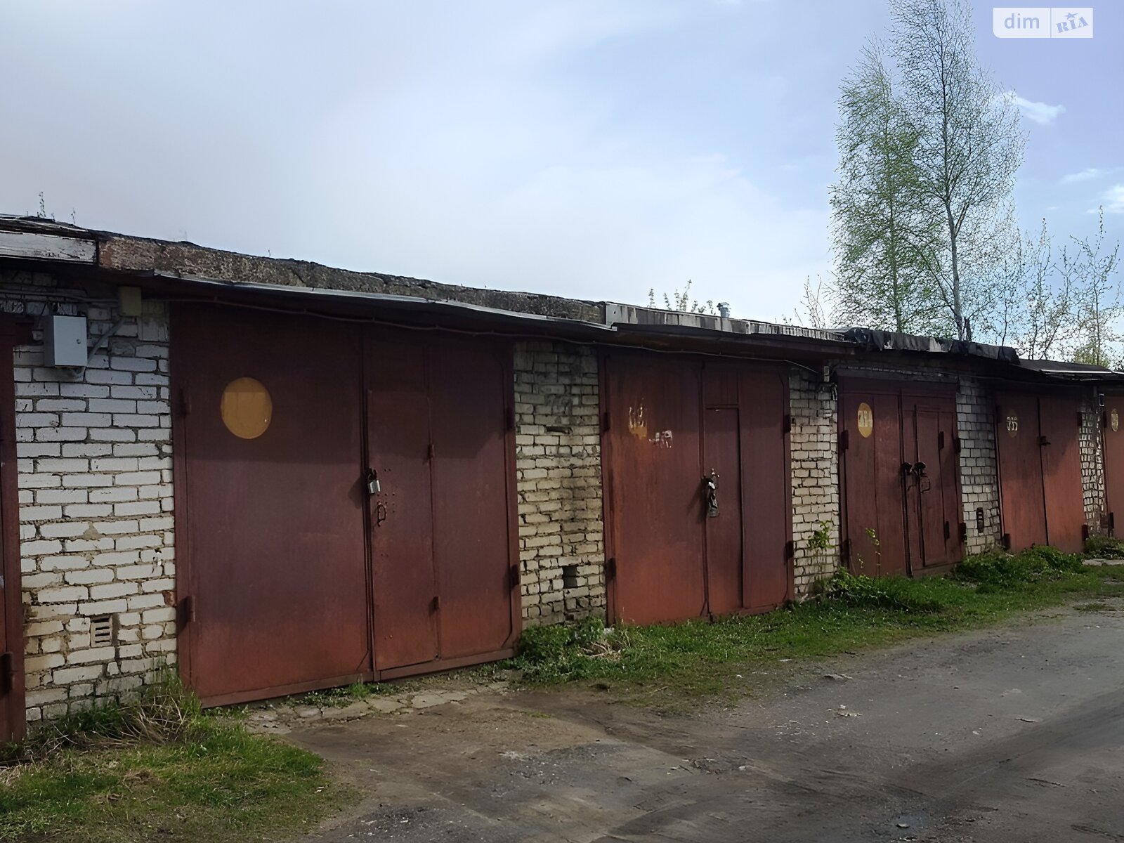 Місце в гаражному кооперативі під легкове авто в Черкасах, площа 25 кв.м. фото 1 Місце в гаражному кооперативі під легкове авто в Черкасах, площа 25 кв.м. фото 1