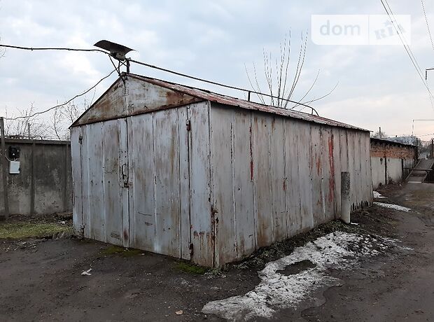 Место в гаражном кооперативе под легковое авто в Черкассах, площадь 21 кв.м. фото 1 Место в гаражном кооперативе под легковое авто в Черкассах, площадь 21 кв.м. фото 1
