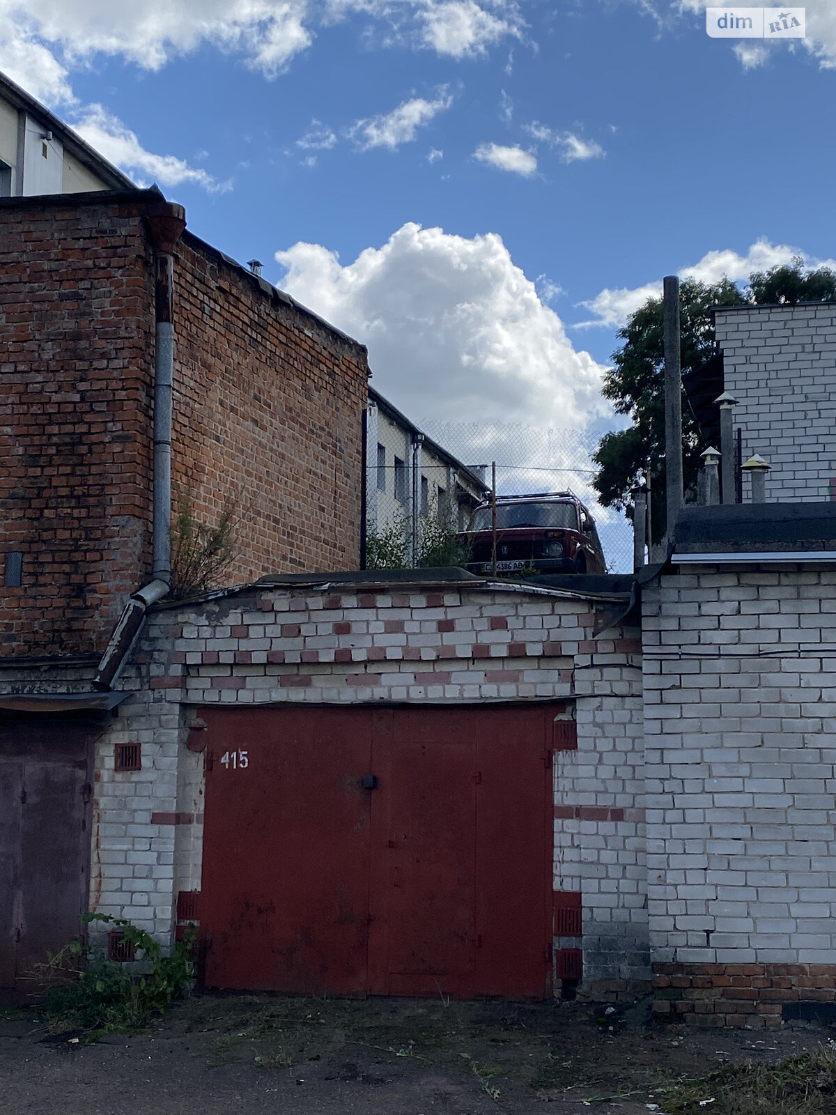 Место в гаражном кооперативе под легковое авто в Чернигове, площадь 22 кв.м. фото 1 Место в гаражном кооперативе под легковое авто в Чернигове, площадь 22 кв.м. фото 1