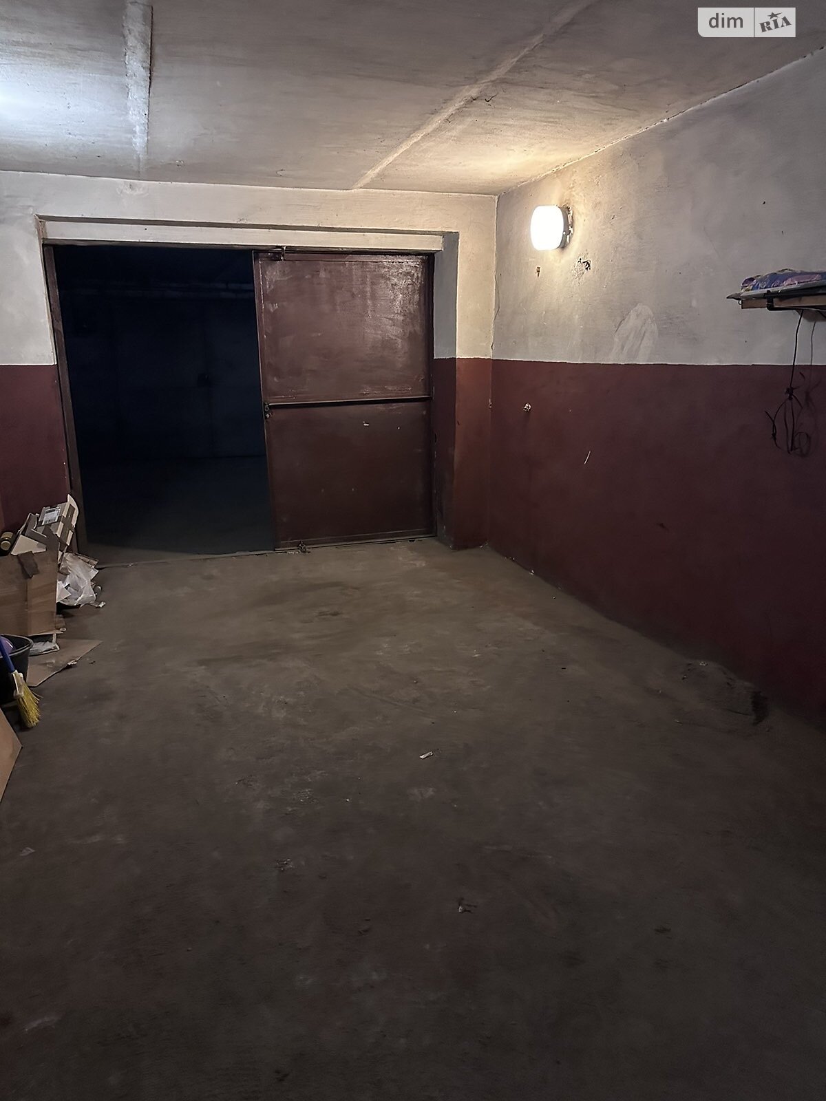 Місце в гаражному кооперативі під легкове авто в Дніпрі, площа 18 кв.м. фото 1 Місце в гаражному кооперативі під легкове авто в Дніпрі, площа 18 кв.м. фото 1