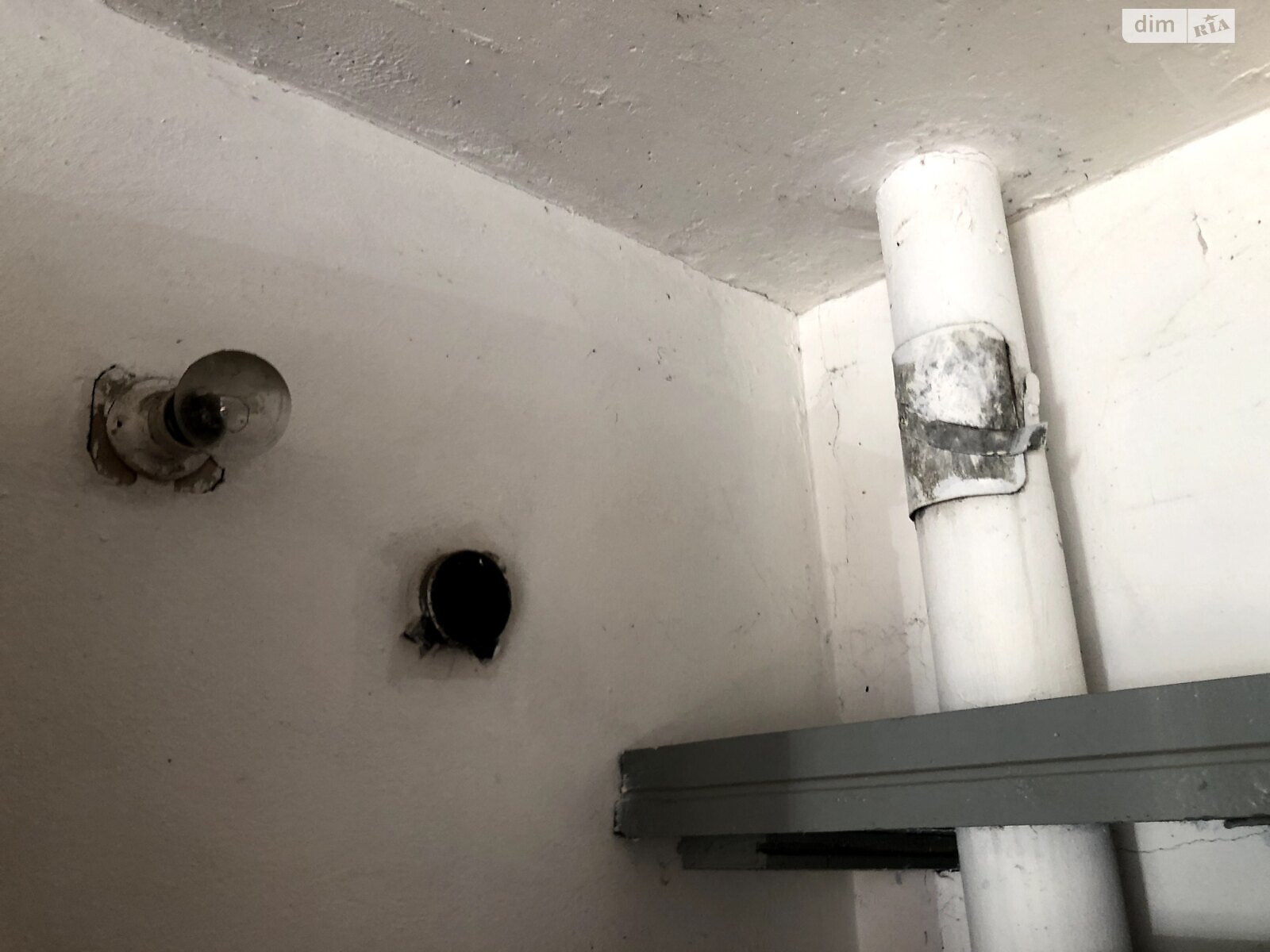 Місце в гаражному кооперативі під легкове авто в Дніпрі, площа 17 кв.м. фото 1 Місце в гаражному кооперативі під легкове авто в Дніпрі, площа 17 кв.м. фото 1