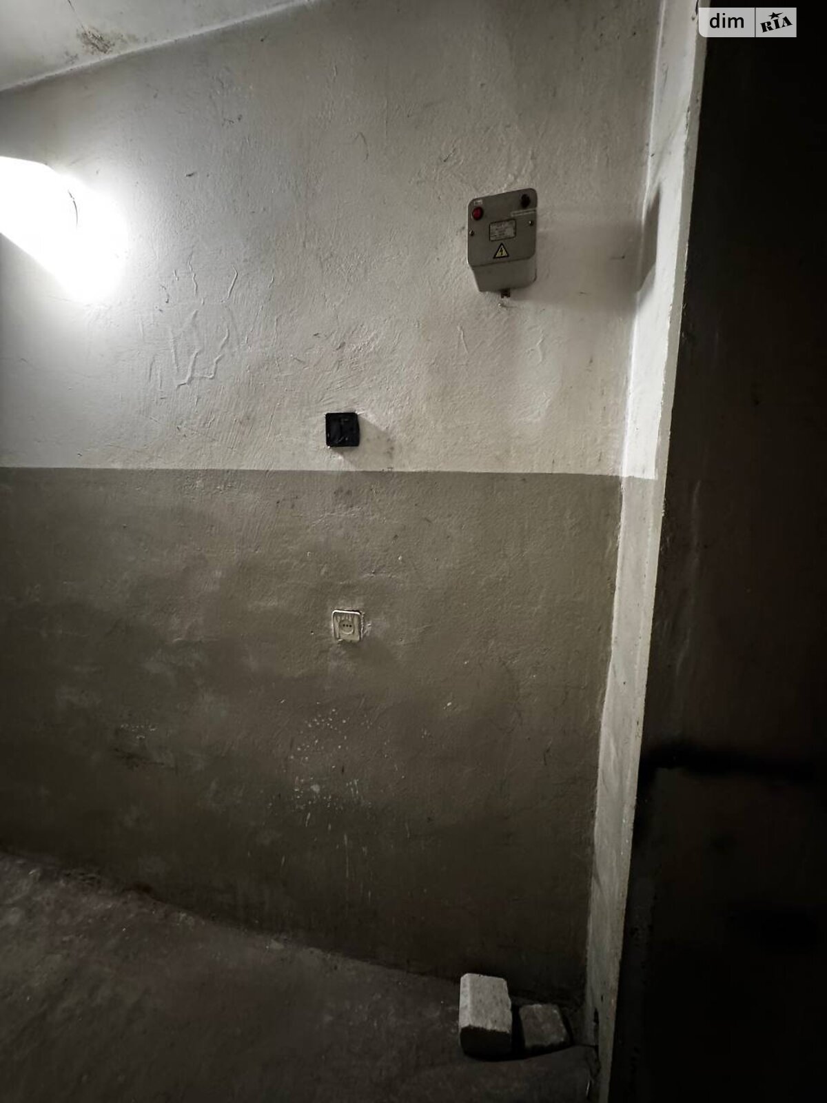 Место в гаражном кооперативе под легковое авто в Днепре, площадь 24.4 кв.м. фото 1 Место в гаражном кооперативе под легковое авто в Днепре, площадь 24.4 кв.м. фото 1