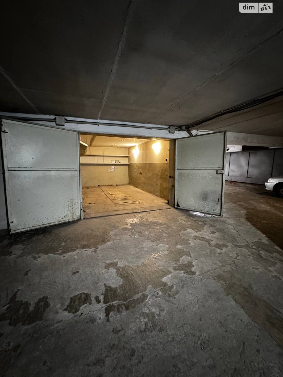 Место в гаражном кооперативе под легковое авто в Днепре, площадь 24.4 кв.м. фото 1 Место в гаражном кооперативе под легковое авто в Днепре, площадь 24.4 кв.м. фото 1