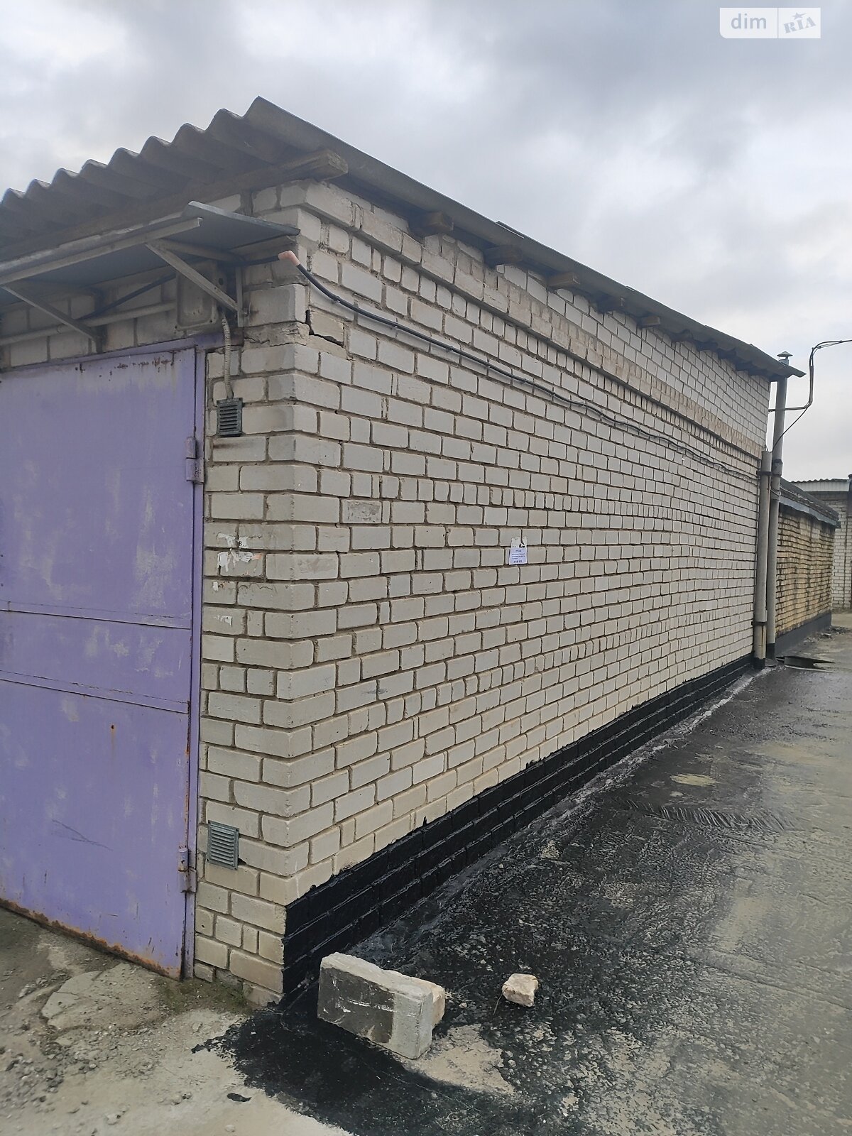 Место в гаражном кооперативе под легковое авто в Днепре, площадь 27 кв.м. фото 1