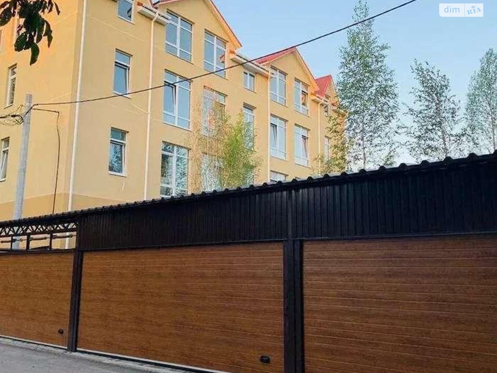 Место в гаражном кооперативе под легковое авто в Днепре, площадь 17.1 кв.м. фото 1 Место в гаражном кооперативе под легковое авто в Днепре, площадь 17.1 кв.м. фото 1