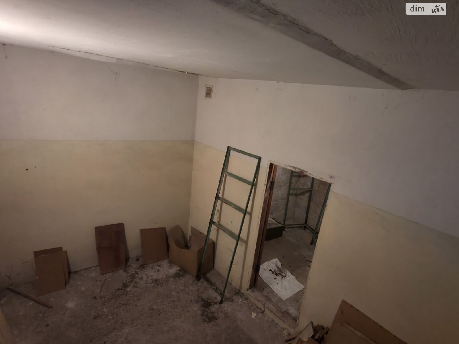 Місце в гаражному кооперативі під легкове авто в Дніпрі, площа 47 кв.м. фото 1 Місце в гаражному кооперативі під легкове авто в Дніпрі, площа 47 кв.м. фото 1