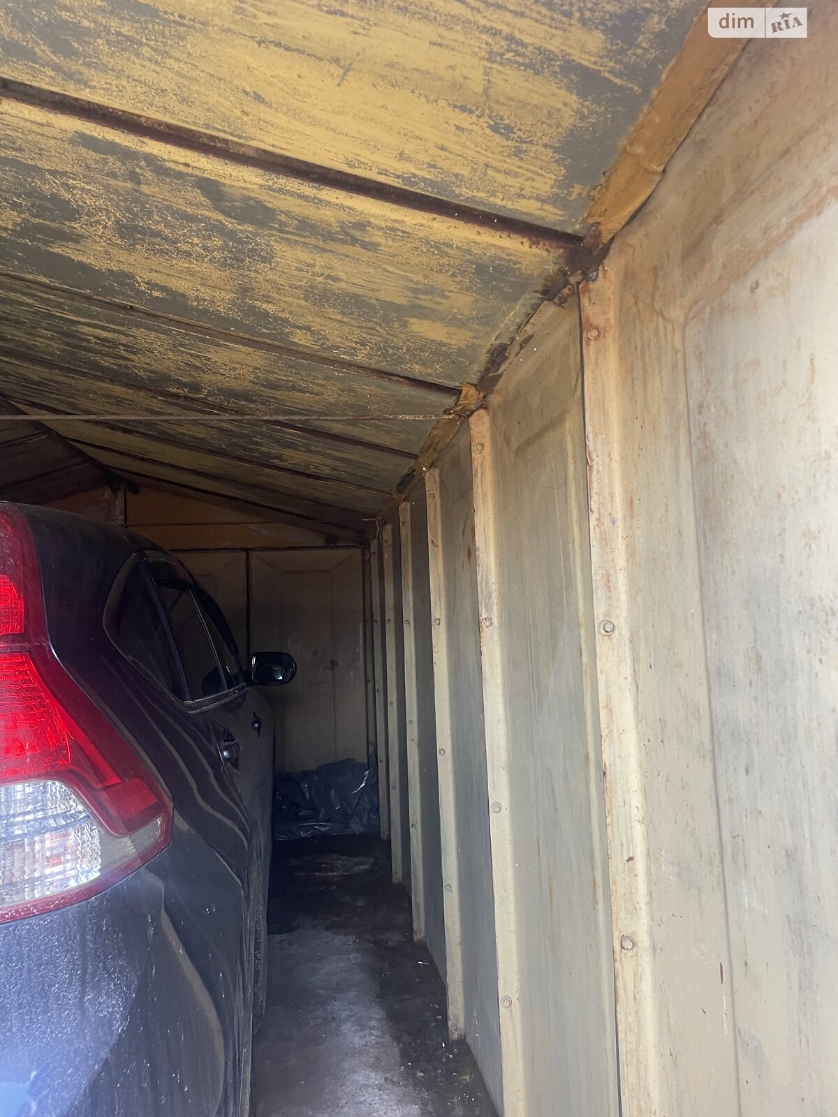 Місце в гаражному кооперативі під легкове авто в Дніпрі, площа 18 кв.м. фото 1 Місце в гаражному кооперативі під легкове авто в Дніпрі, площа 18 кв.м. фото 1