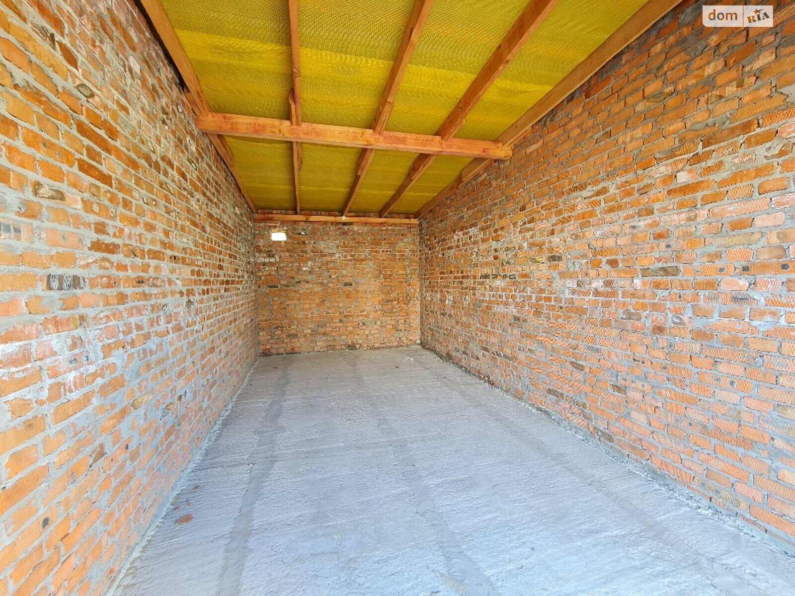Місце в гаражному кооперативі під легкове авто в Хмельницькому, площа 18.45 кв.м. фото 1