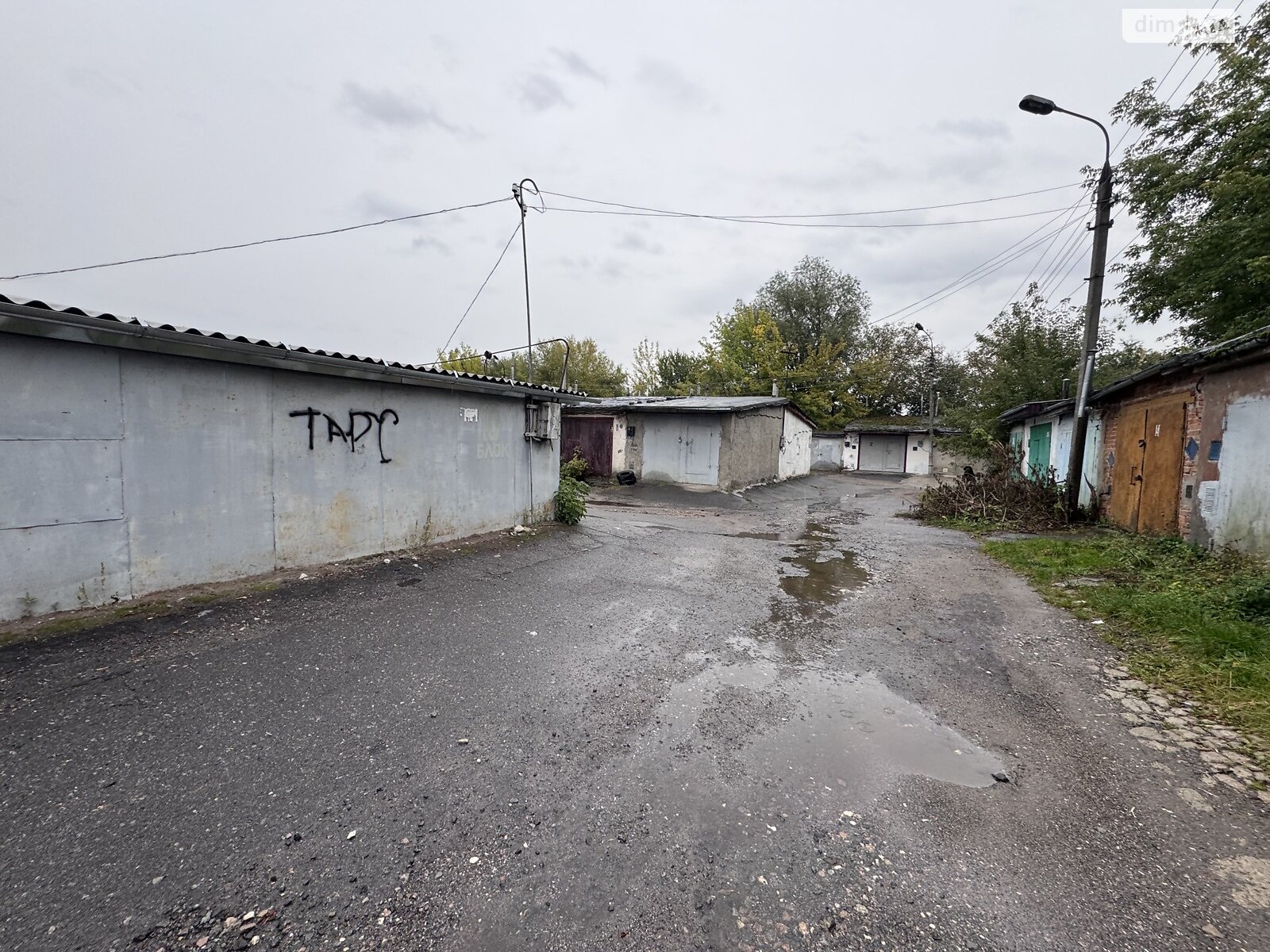 Место в гаражном кооперативе универсальный в Хмельницком, площадь 22.8 кв.м. фото 1 Место в гаражном кооперативе универсальный в Хмельницком, площадь 22.8 кв.м. фото 1