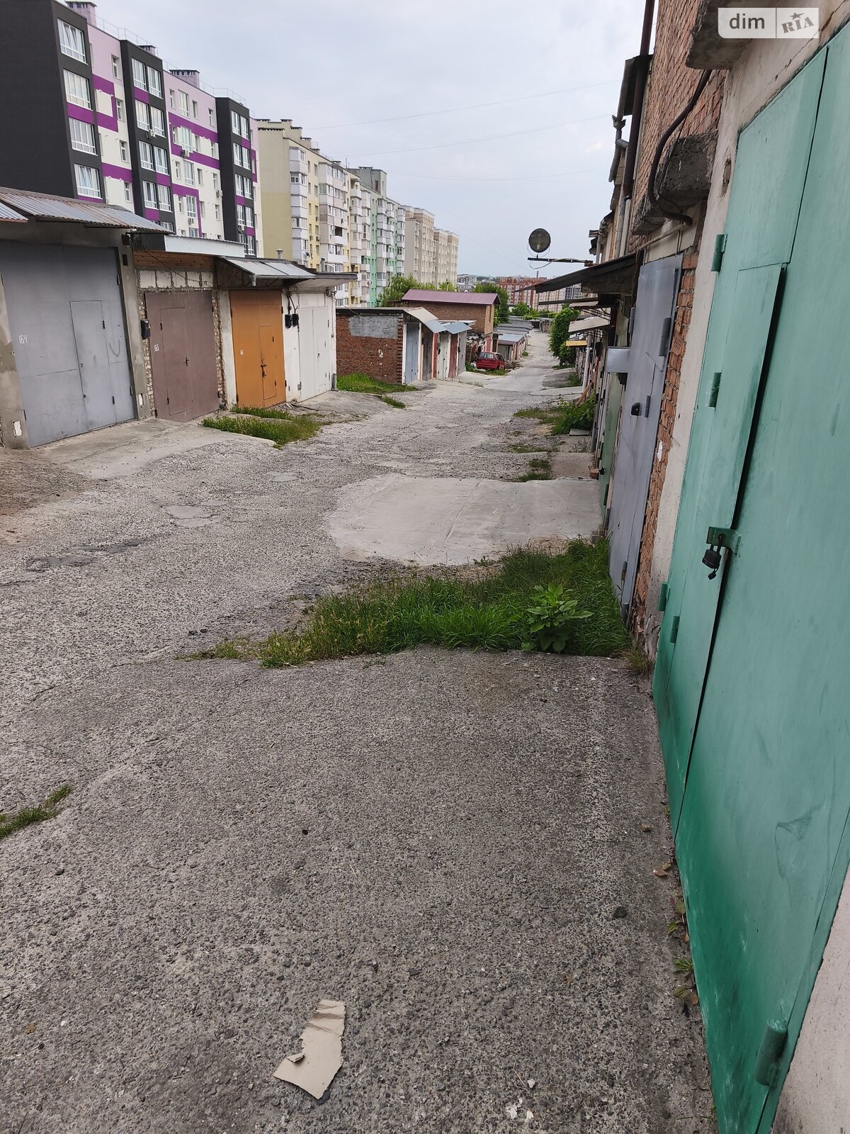 Место в гаражном кооперативе универсальный в Хмельницком, площадь 39 кв.м. фото 1 Место в гаражном кооперативе универсальный в Хмельницком, площадь 39 кв.м. фото 1