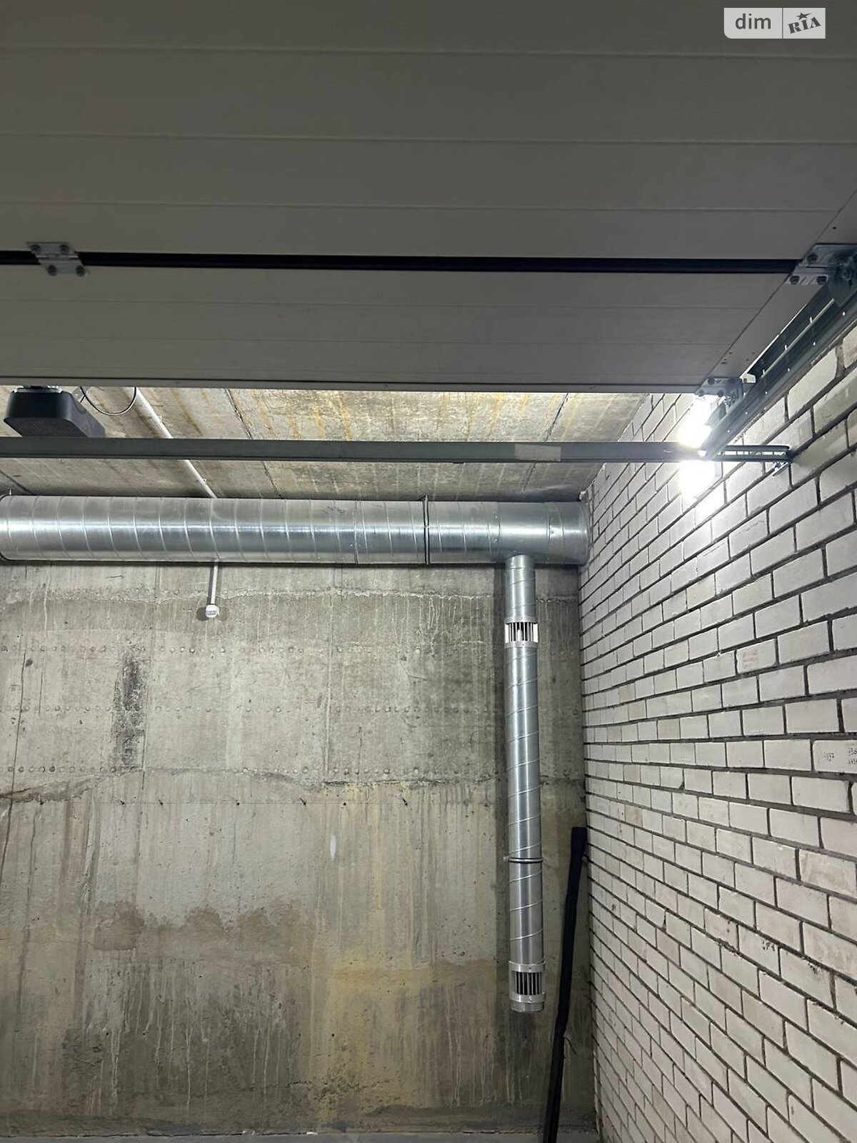 Место в гаражном кооперативе под легковое авто в Хмельницком, площадь 19.7 кв.м. фото 1 Место в гаражном кооперативе под легковое авто в Хмельницком, площадь 19.7 кв.м. фото 1