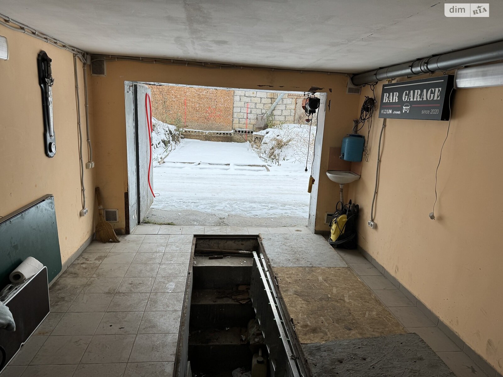 Место в гаражном кооперативе под легковое авто в Хмельницком, площадь 24 кв.м. фото 1 Место в гаражном кооперативе под легковое авто в Хмельницком, площадь 24 кв.м. фото 1