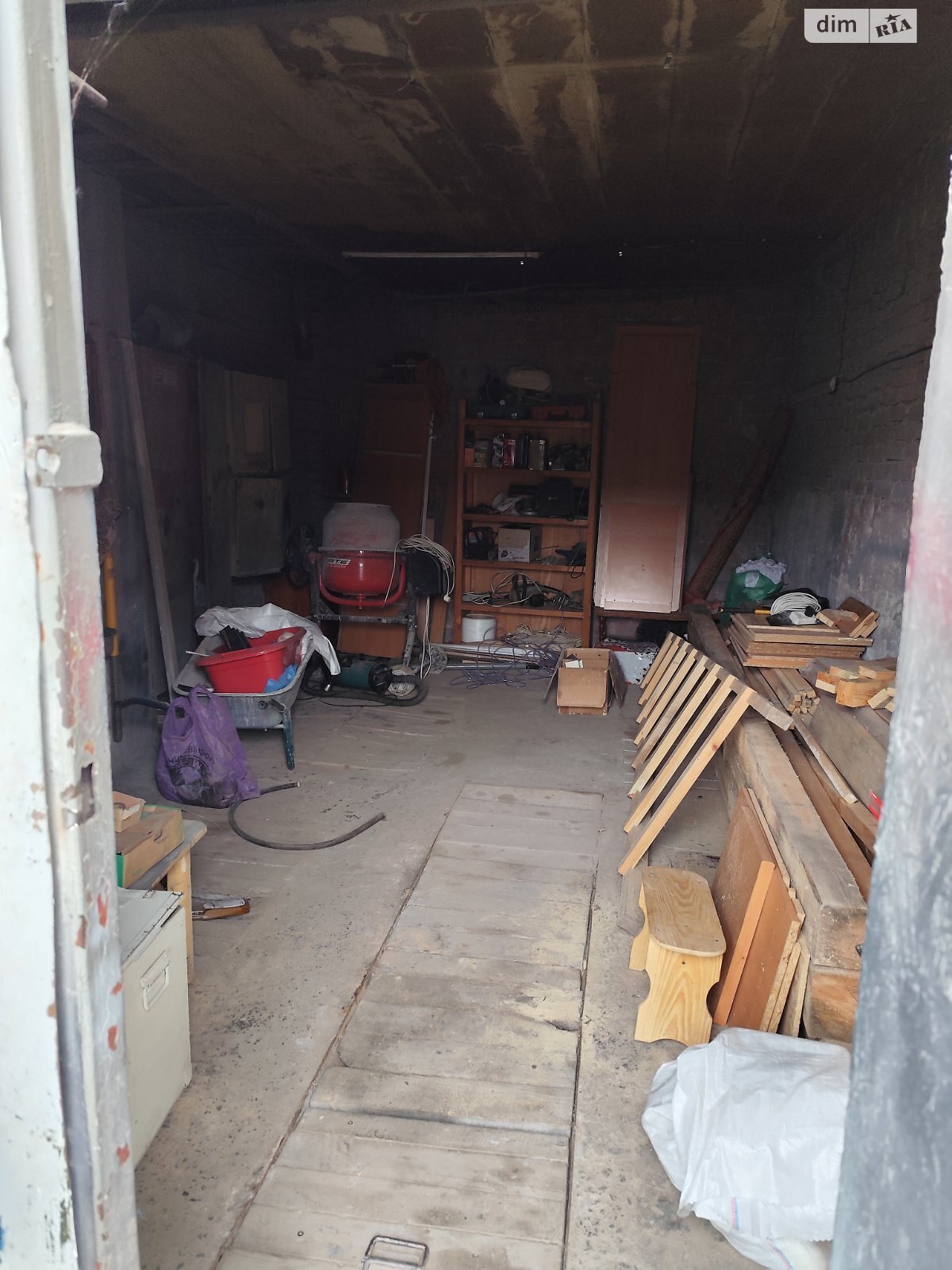 Место в гаражном кооперативе универсальный в Хмельницком, площадь 21.5 кв.м. фото 1 Место в гаражном кооперативе универсальный в Хмельницком, площадь 21.5 кв.м. фото 1