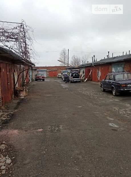 Место в гаражном кооперативе под легковое авто в Хмельницком, площадь 18.5 кв.м. фото 1 Место в гаражном кооперативе под легковое авто в Хмельницком, площадь 18.5 кв.м. фото 1