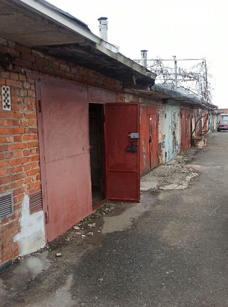 Место в гаражном кооперативе под легковое авто в Хмельницком, площадь 18.5 кв.м. фото 1 Место в гаражном кооперативе под легковое авто в Хмельницком, площадь 18.5 кв.м. фото 1