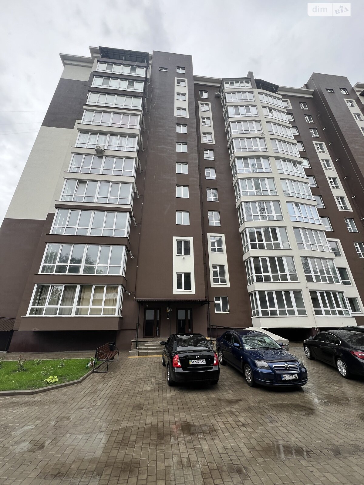 Место в гаражном кооперативе под легковое авто в Хмельницком, площадь 24 кв.м. фото 1 Место в гаражном кооперативе под легковое авто в Хмельницком, площадь 24 кв.м. фото 1