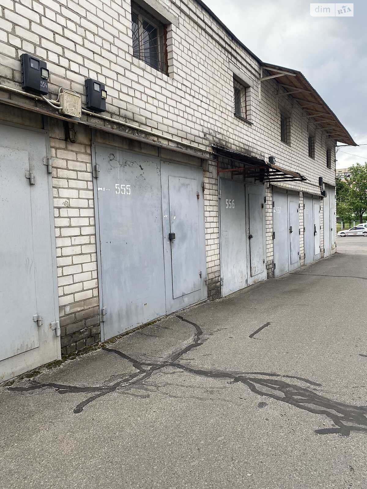 Місце в гаражному кооперативі під легкове авто в Києві, площа 16.3 кв.м. фото 1 Місце в гаражному кооперативі під легкове авто в Києві, площа 16.3 кв.м. фото 1