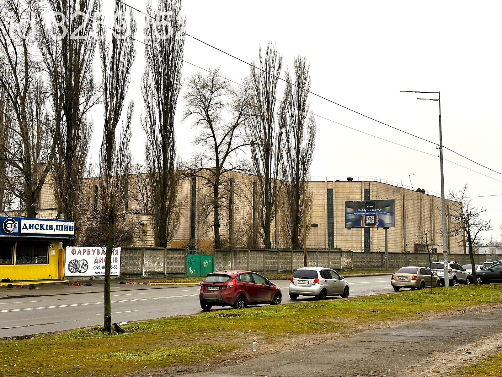 Місце в гаражному кооперативі під легкове авто в Києві, площа 21 кв.м. фото 1