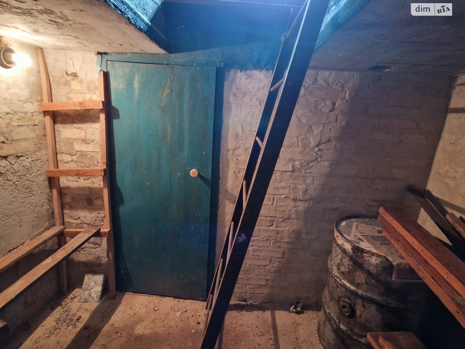 Місце в гаражному кооперативі під легкове авто в Києві, площа 32.1 кв.м. фото 1