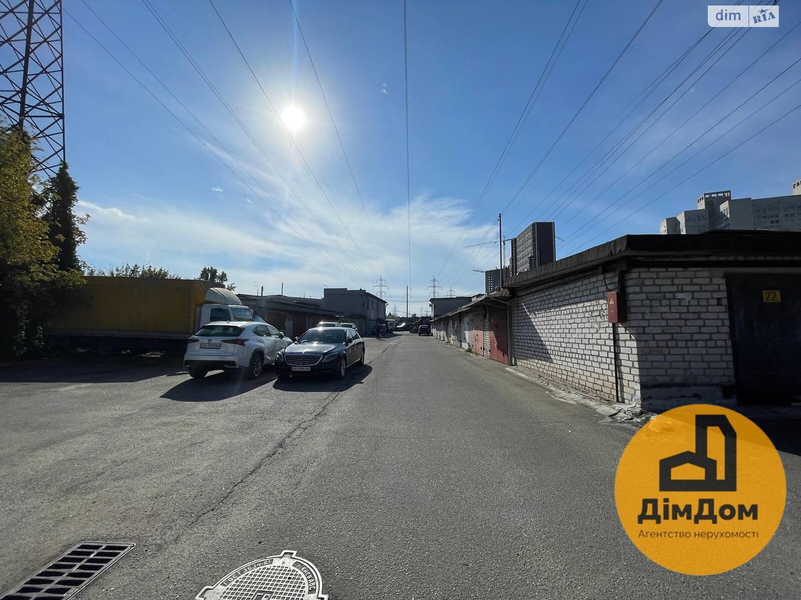 Место в гаражном кооперативе под легковое авто в Киеве, площадь 41.2 кв.м. фото 1 Место в гаражном кооперативе под легковое авто в Киеве, площадь 41.2 кв.м. фото 1