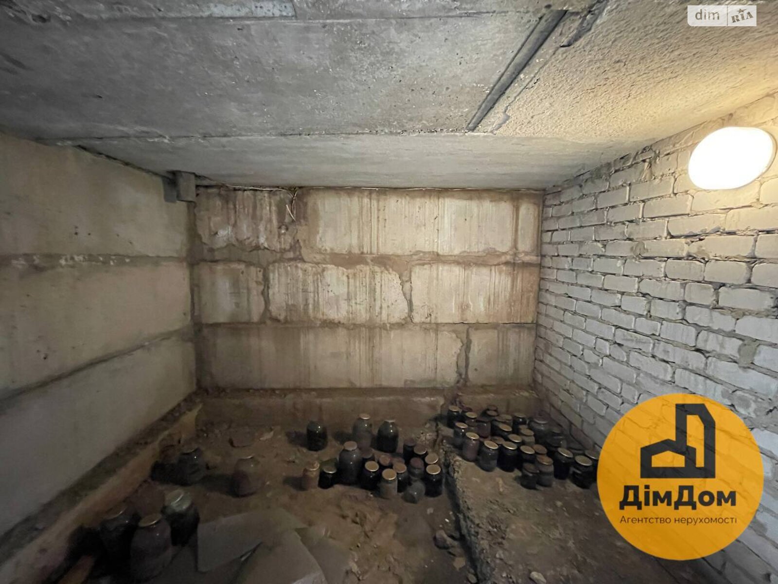 Место в гаражном кооперативе под легковое авто в Киеве, площадь 41.2 кв.м. фото 1 Место в гаражном кооперативе под легковое авто в Киеве, площадь 41.2 кв.м. фото 1