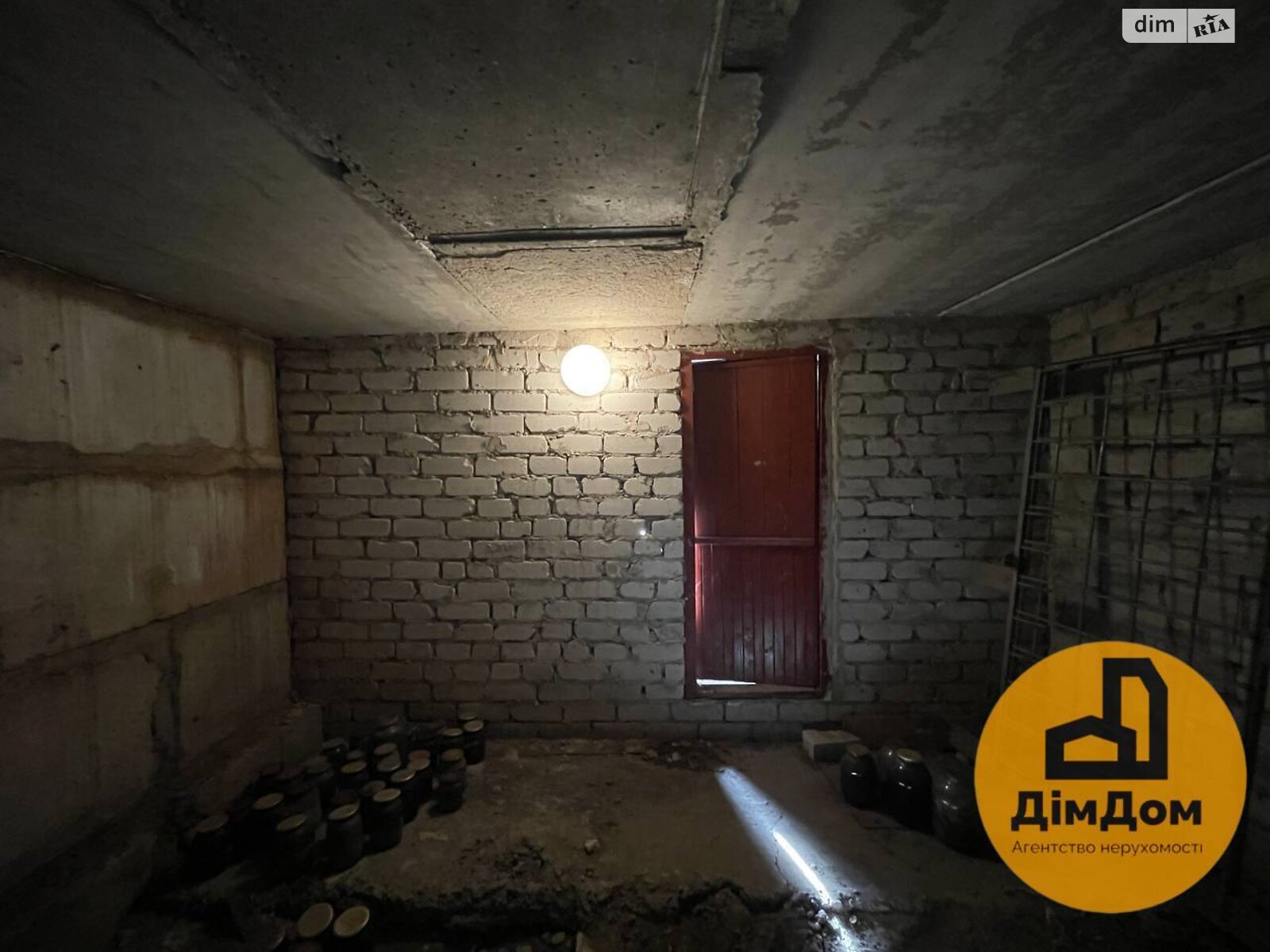 Место в гаражном кооперативе под легковое авто в Киеве, площадь 41.2 кв.м. фото 1 Место в гаражном кооперативе под легковое авто в Киеве, площадь 41.2 кв.м. фото 1