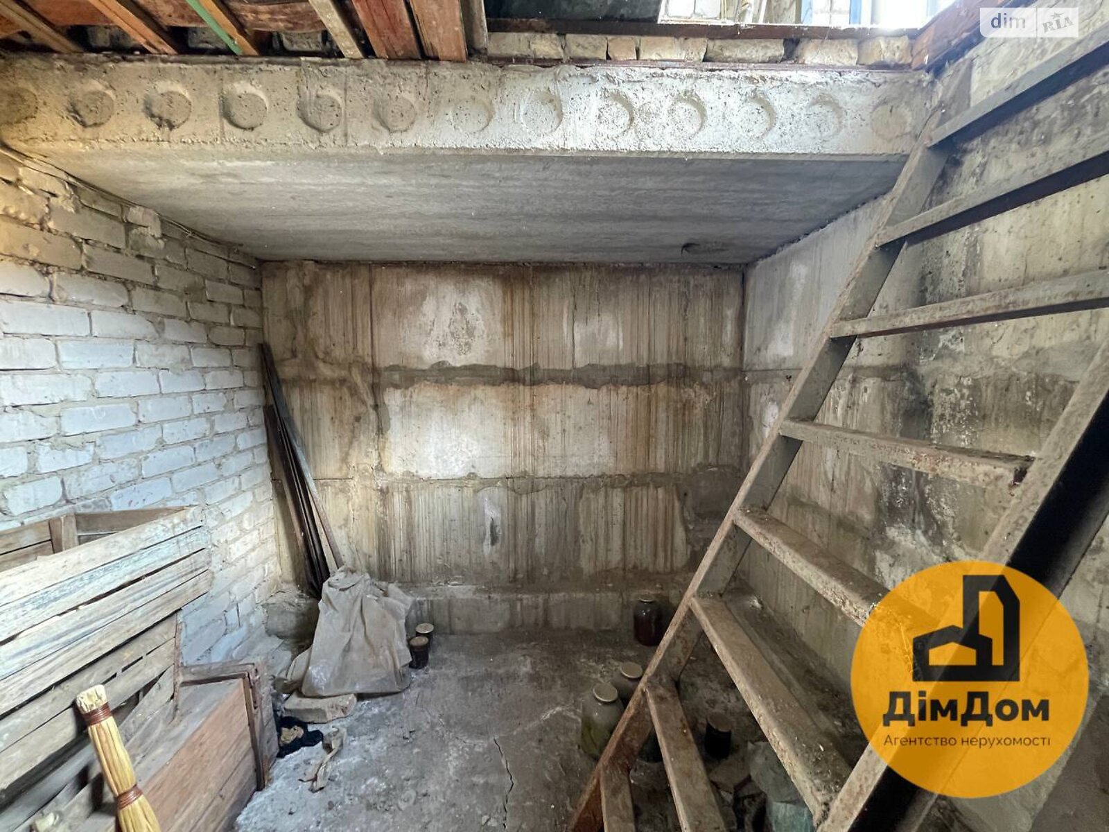 Место в гаражном кооперативе под легковое авто в Киеве, площадь 41.2 кв.м. фото 1 Место в гаражном кооперативе под легковое авто в Киеве, площадь 41.2 кв.м. фото 1