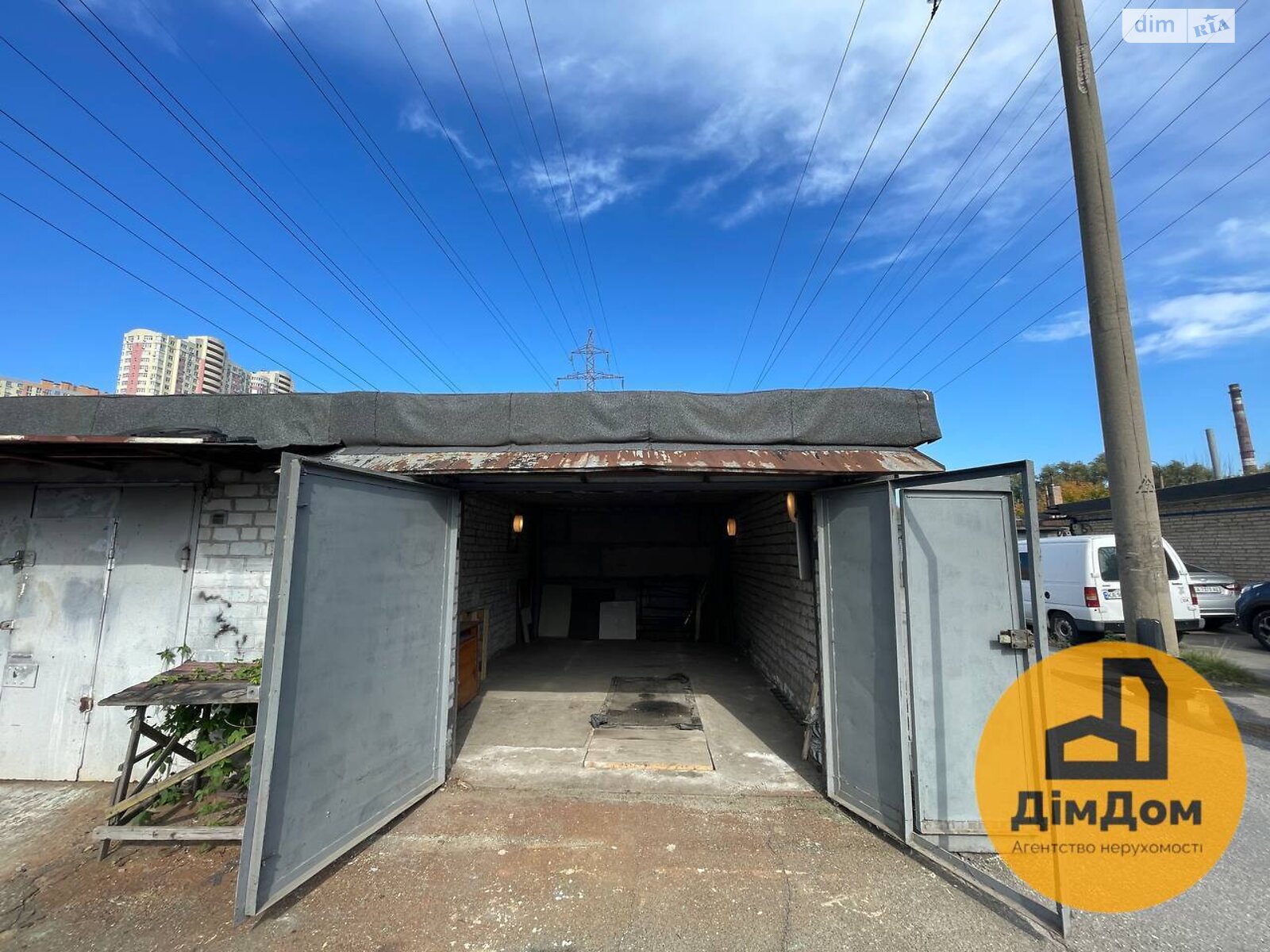 Место в гаражном кооперативе под легковое авто в Киеве, площадь 41.2 кв.м. фото 1 Место в гаражном кооперативе под легковое авто в Киеве, площадь 41.2 кв.м. фото 1