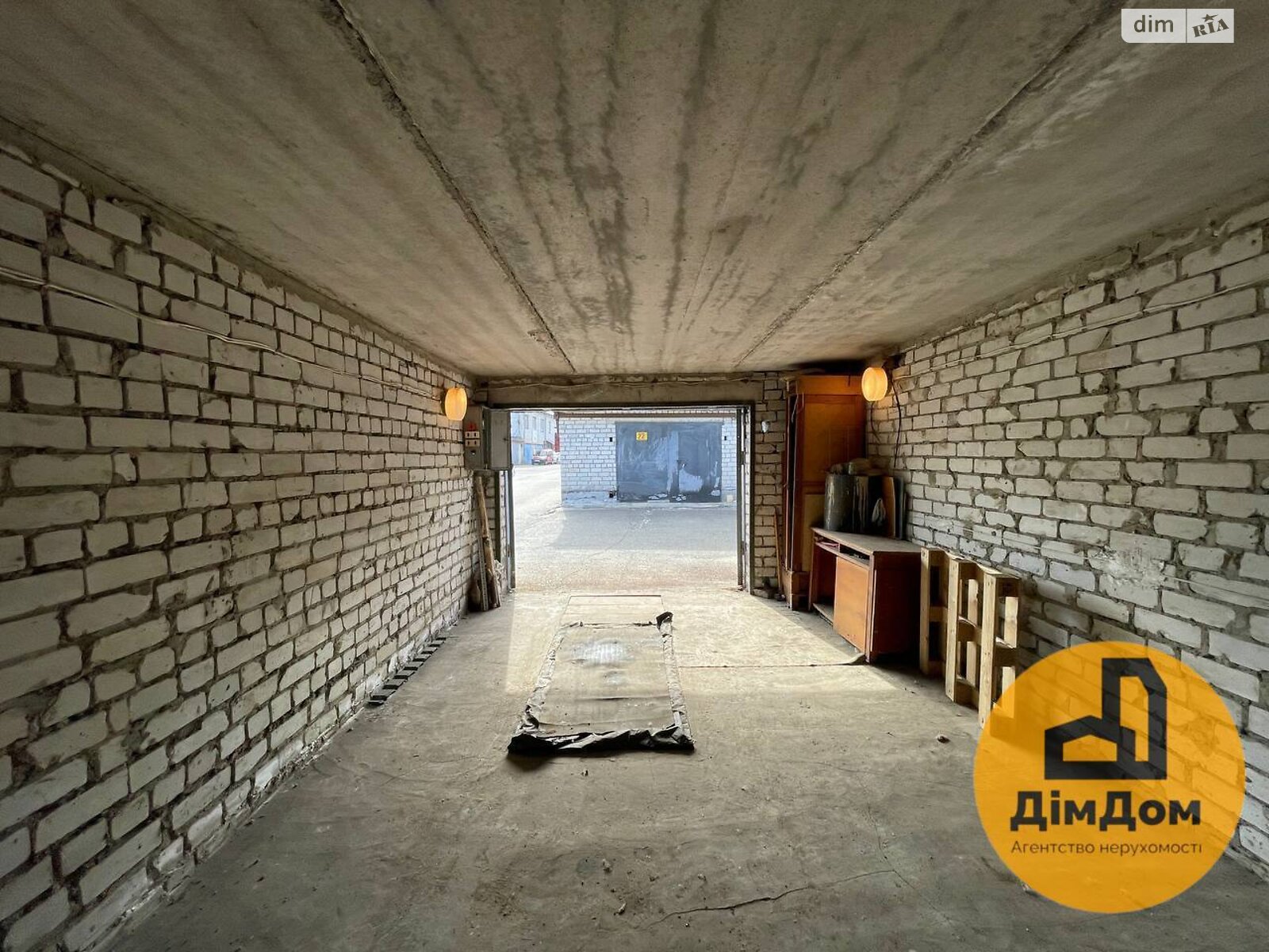 Место в гаражном кооперативе под легковое авто в Киеве, площадь 41.2 кв.м. фото 1 Место в гаражном кооперативе под легковое авто в Киеве, площадь 41.2 кв.м. фото 1