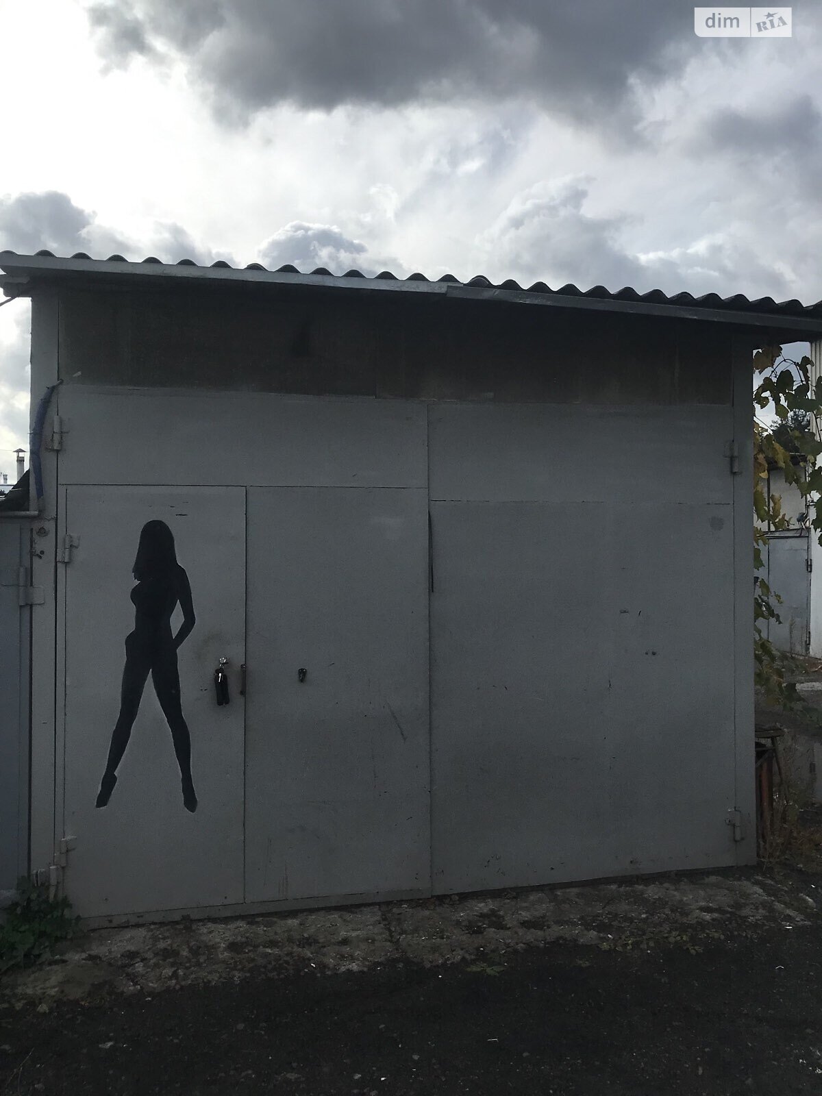 Место в гаражном кооперативе под бус в Киеве, площадь 24 кв.м. фото 1 Место в гаражном кооперативе под бус в Киеве, площадь 24 кв.м. фото 1