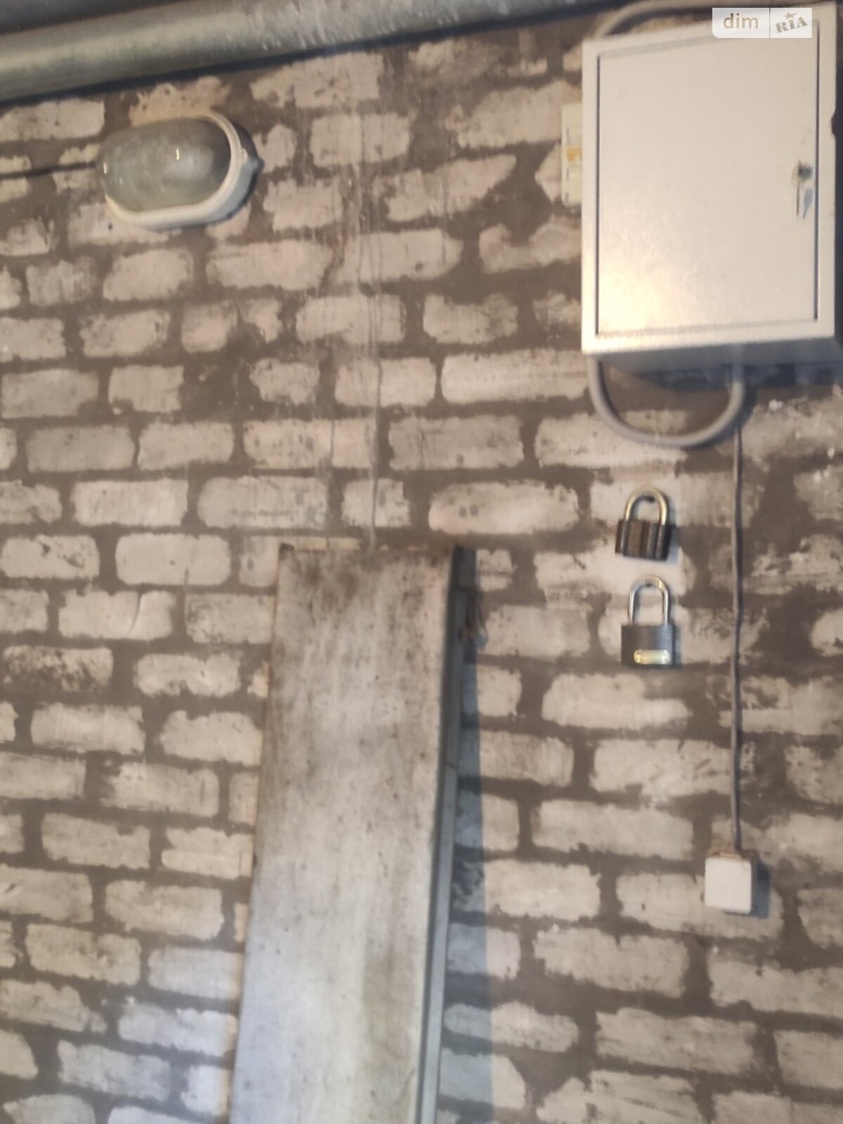 Місце в гаражному кооперативі під легкове авто в Києві, площа 15 кв.м. фото 1