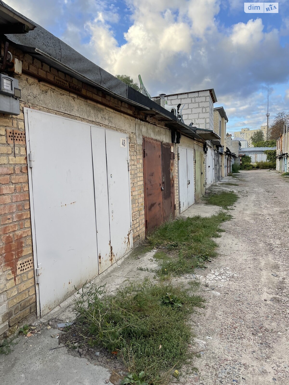 Место в гаражном кооперативе под легковое авто в Киеве, площадь 36 кв.м. фото 1 Место в гаражном кооперативе под легковое авто в Киеве, площадь 36 кв.м. фото 1