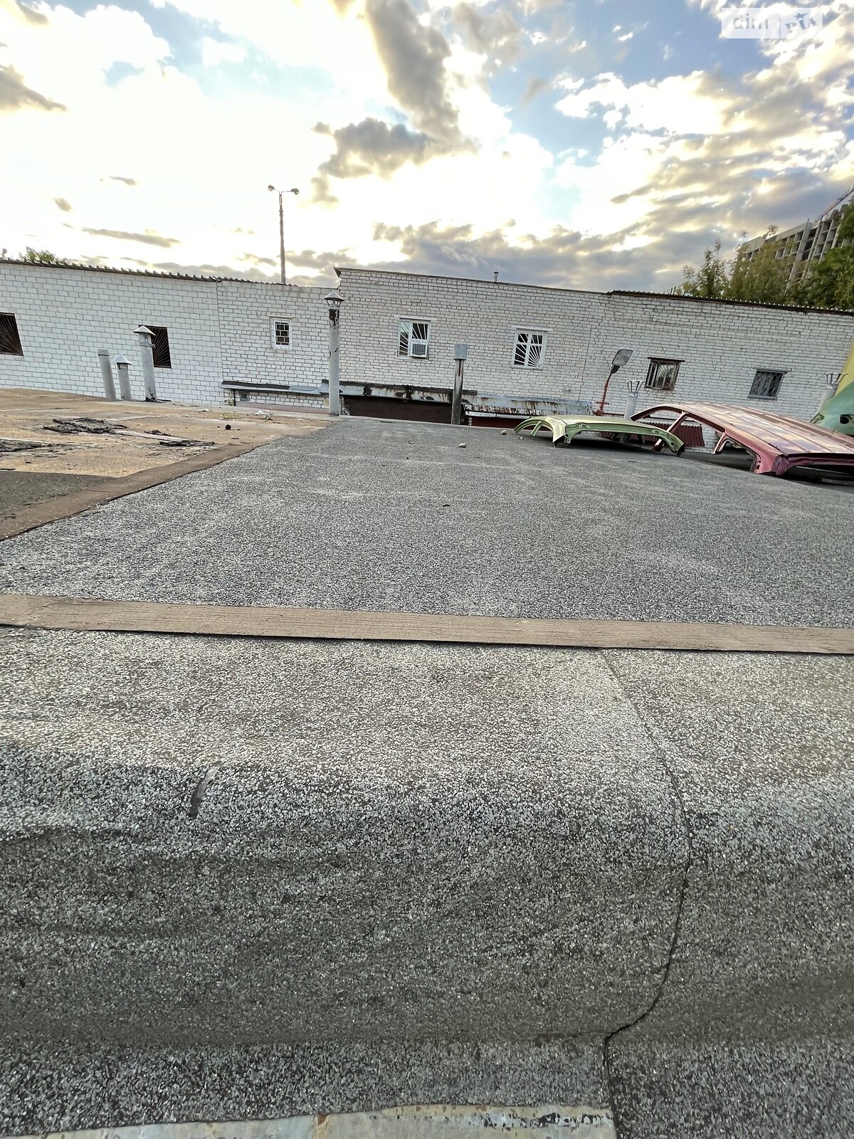 Место в гаражном кооперативе под легковое авто в Киеве, площадь 36 кв.м. фото 1 Место в гаражном кооперативе под легковое авто в Киеве, площадь 36 кв.м. фото 1