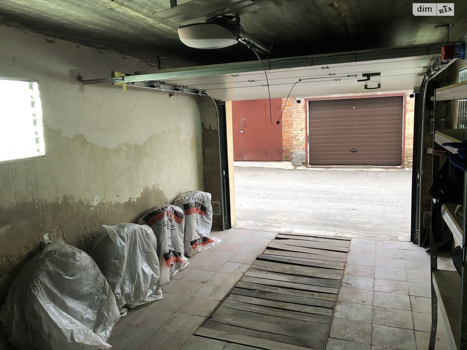 Место в гаражном кооперативе под легковое авто в Киеве, площадь 18.5 кв.м. фото 1