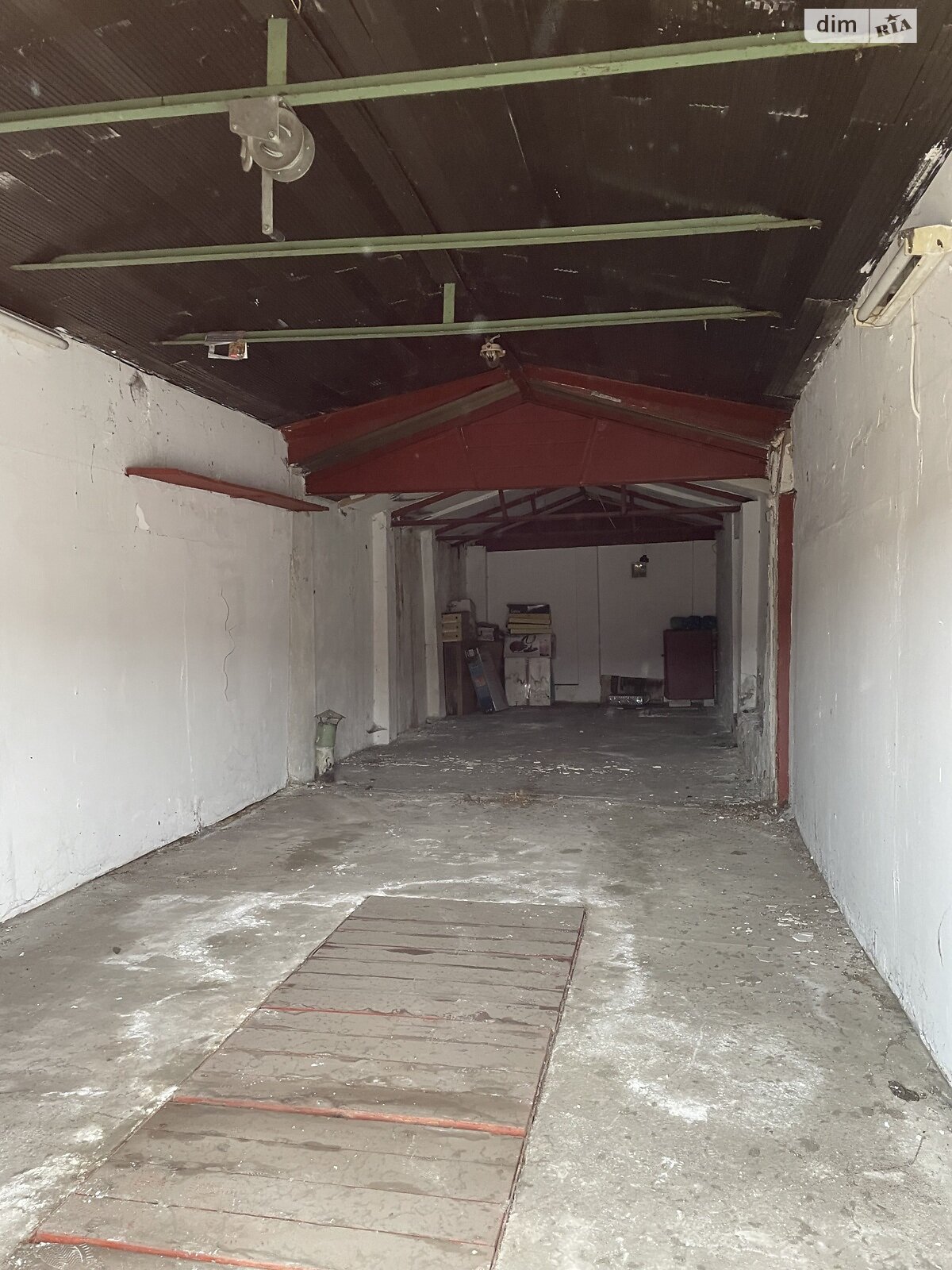 Место в гаражном кооперативе универсальный в Киеве, площадь 35 кв.м. фото 1