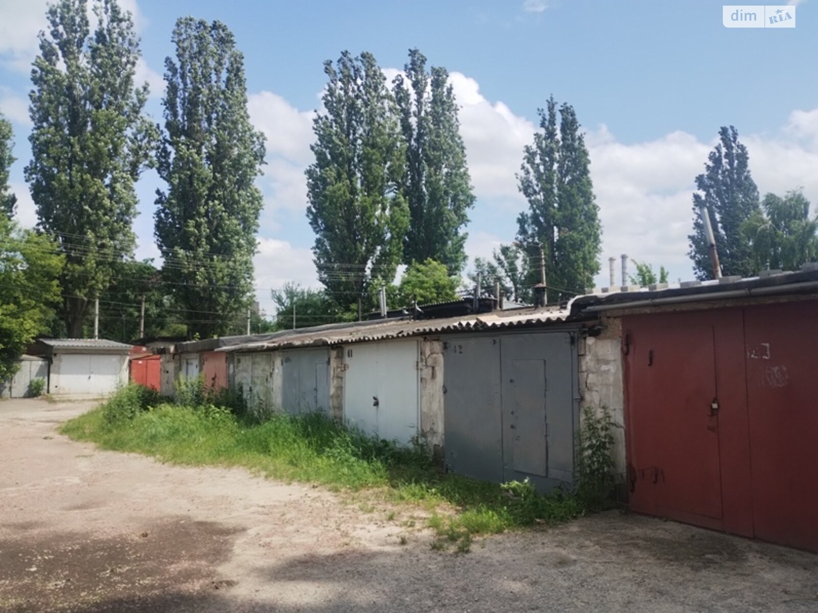Место в гаражном кооперативе под легковое авто в Киеве, площадь 20.5 кв.м. фото 1 Место в гаражном кооперативе под легковое авто в Киеве, площадь 20.5 кв.м. фото 1