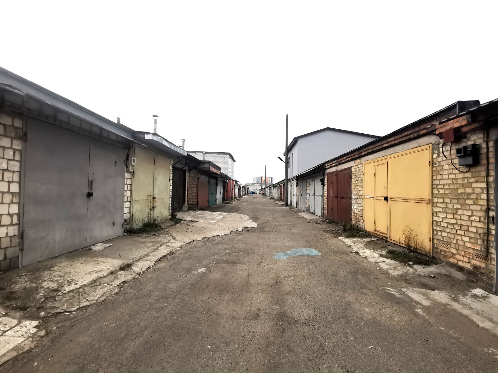 Місце в гаражному кооперативі під легкове авто в Києві, площа 37.6 кв.м. фото 1 Місце в гаражному кооперативі під легкове авто в Києві, площа 37.6 кв.м. фото 1