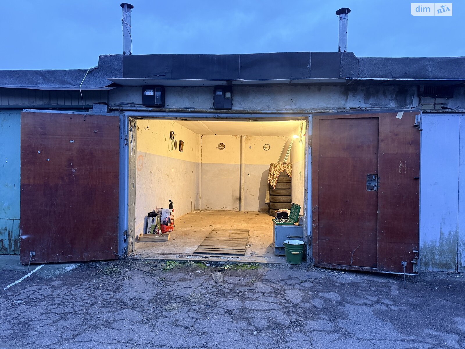 Место в гаражном кооперативе под легковое авто в Киеве, площадь 33.2 кв.м. фото 1 Место в гаражном кооперативе под легковое авто в Киеве, площадь 33.2 кв.м. фото 1