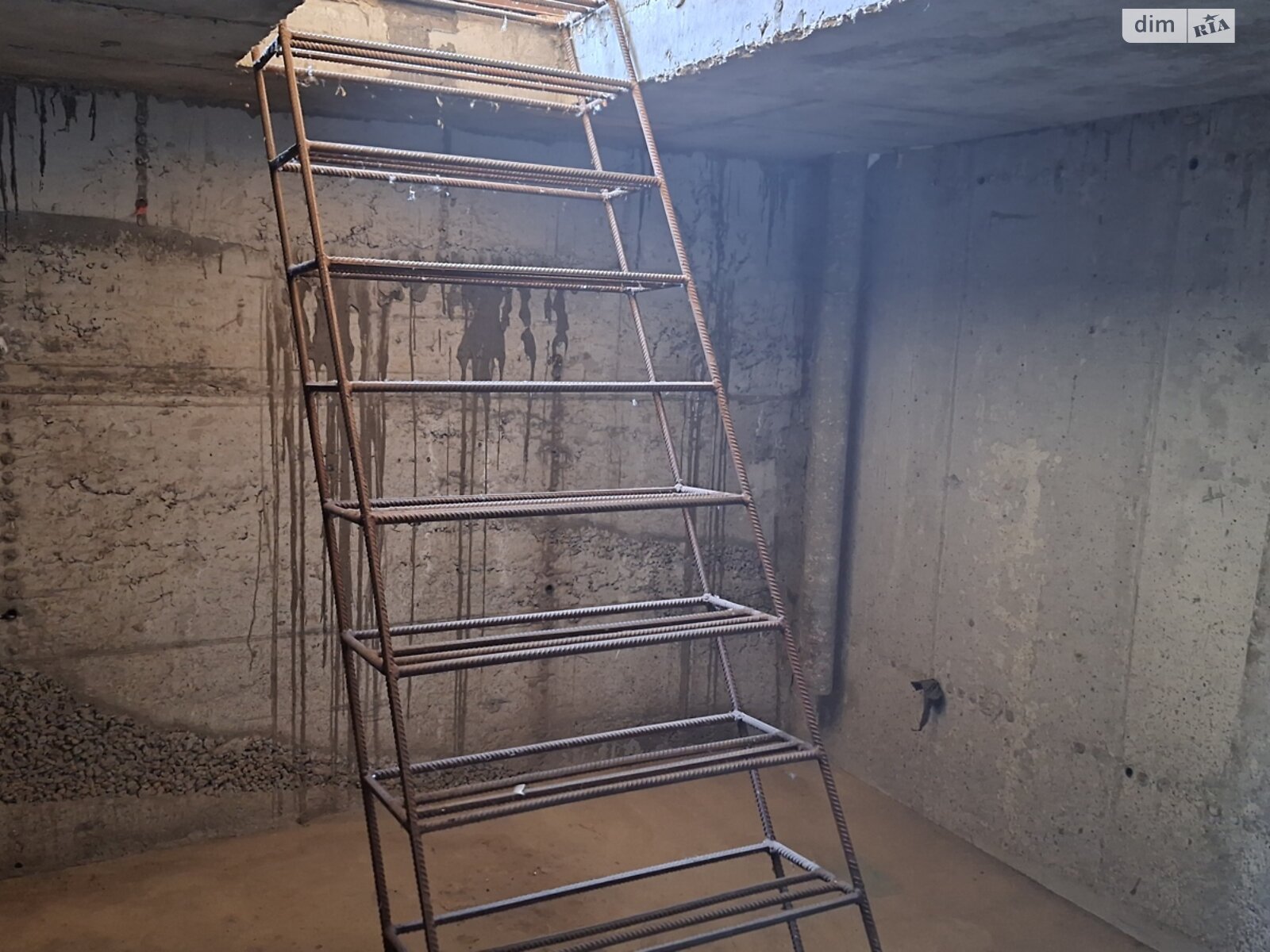 Место в гаражном кооперативе под легковое авто в Киеве, площадь 39 кв.м. фото 1 Место в гаражном кооперативе под легковое авто в Киеве, площадь 39 кв.м. фото 1