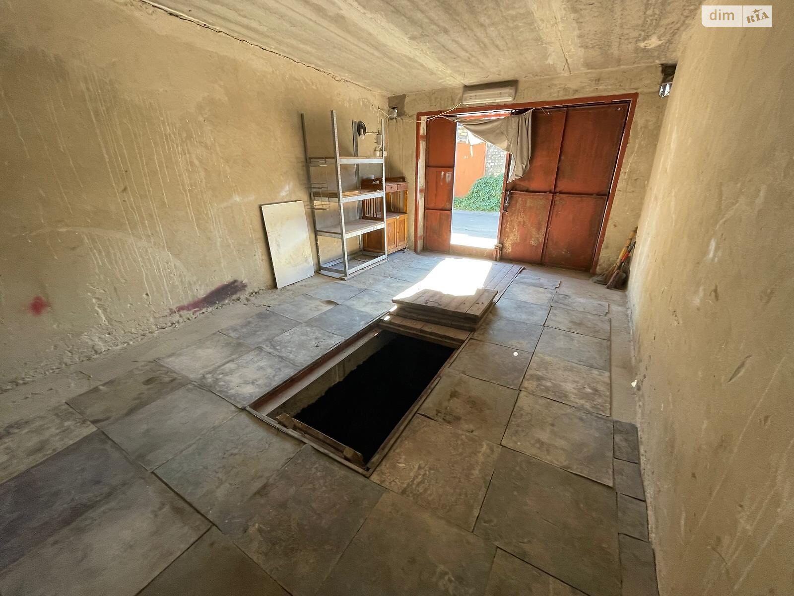 Место в гаражном кооперативе универсальный в Киеве, площадь 39 кв.м. фото 1