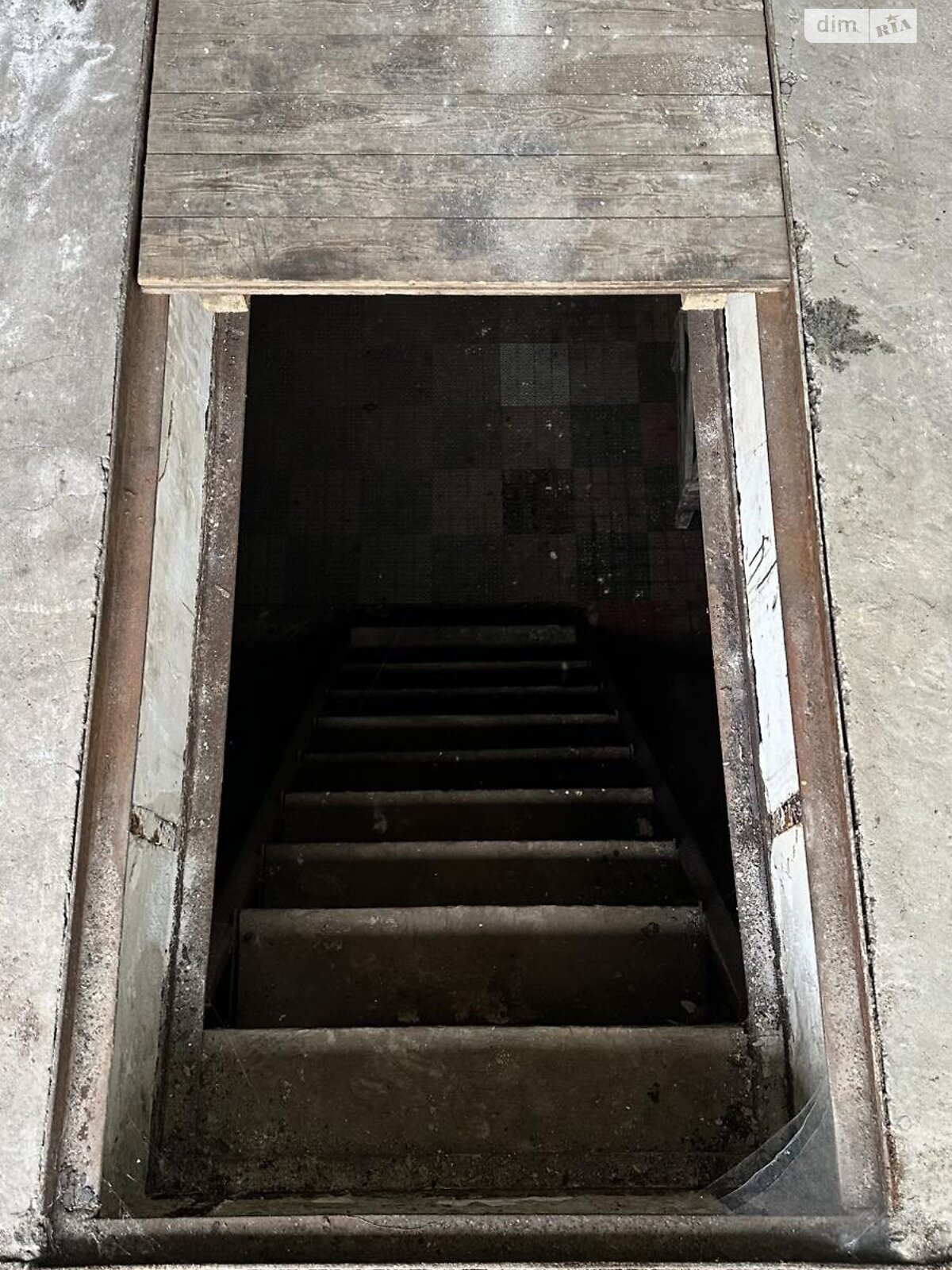 Место в гаражном кооперативе под легковое авто в Киеве, площадь 32 кв.м. фото 1