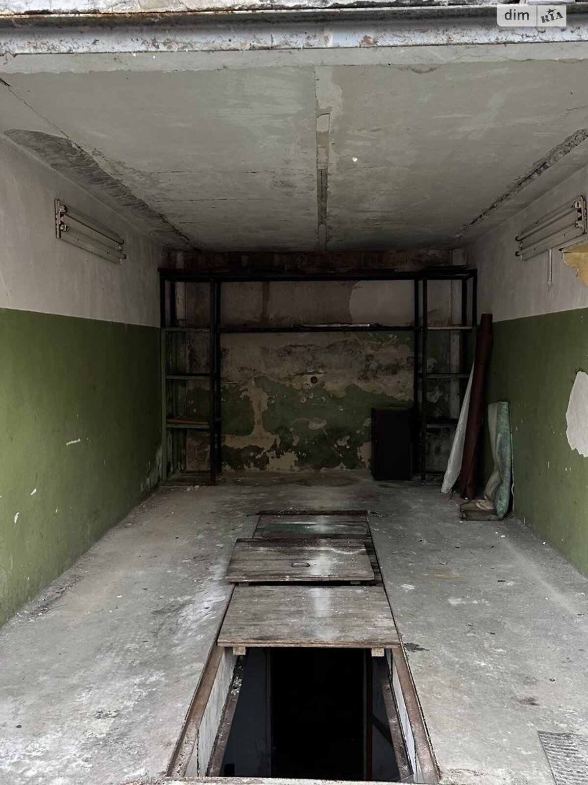 Место в гаражном кооперативе под легковое авто в Киеве, площадь 32 кв.м. фото 1