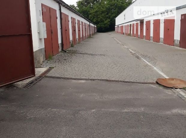 Место в гаражном кооперативе под легковое авто в Луцке, площадь 30 кв.м. фото 1 Место в гаражном кооперативе под легковое авто в Луцке, площадь 30 кв.м. фото 1