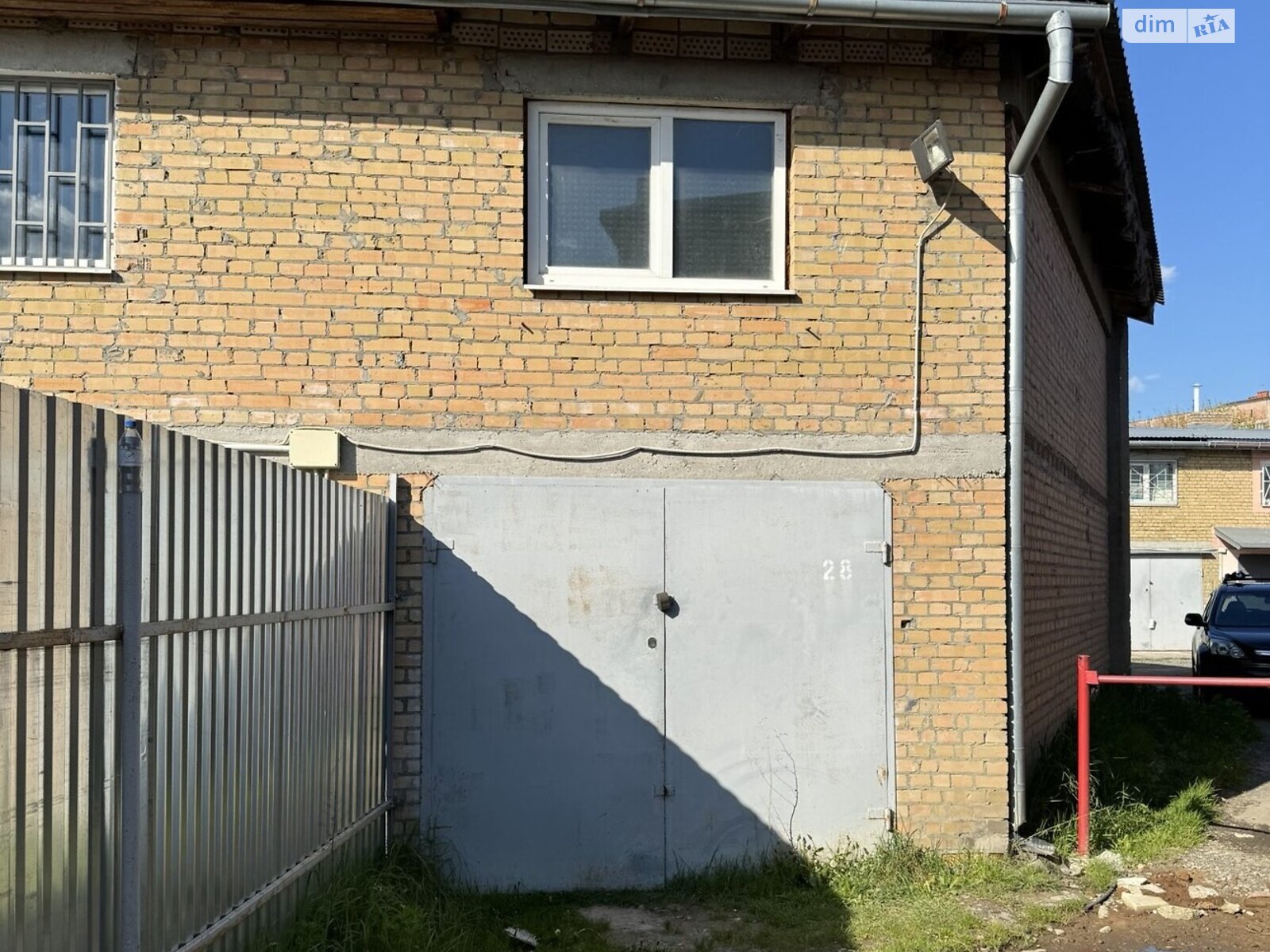 Місце в гаражному кооперативі під легкове авто в Львові, площа 39 кв.м. фото 1