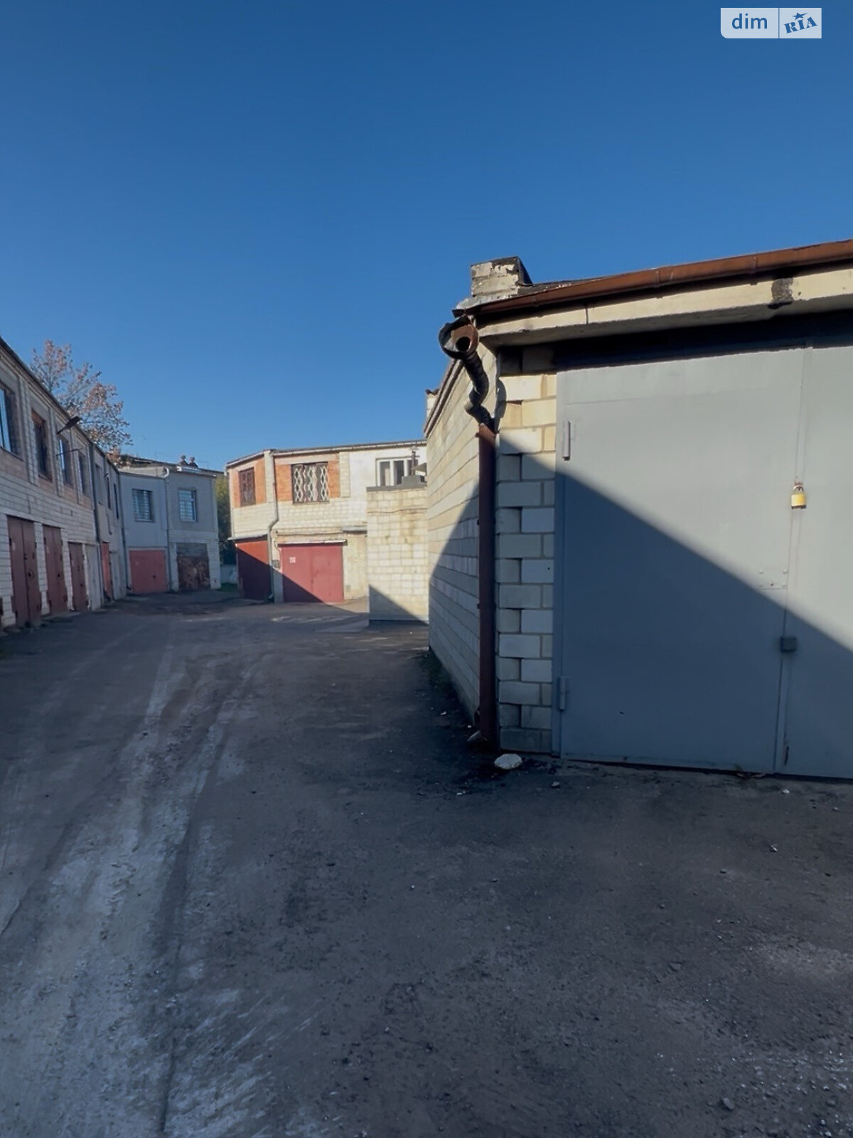 Место в гаражном кооперативе под легковое авто в Львове, площадь 55 кв.м. фото 1